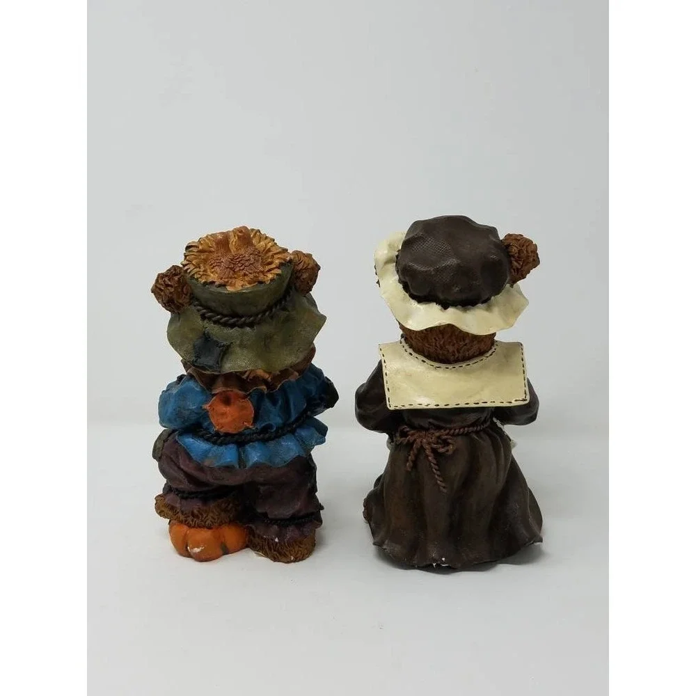 Vtg Harvest bear resin figurine Thanksgiving fall home decor set of 2 farmhouse